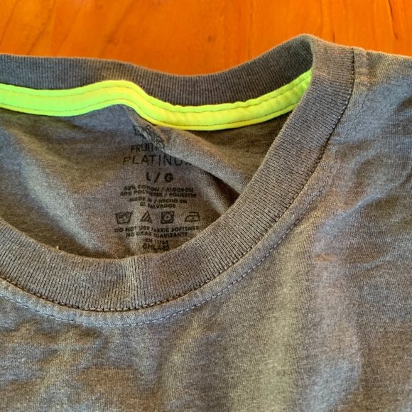 Two Fruit of the Loom Men's Tank Tops - Picture 5 of 5